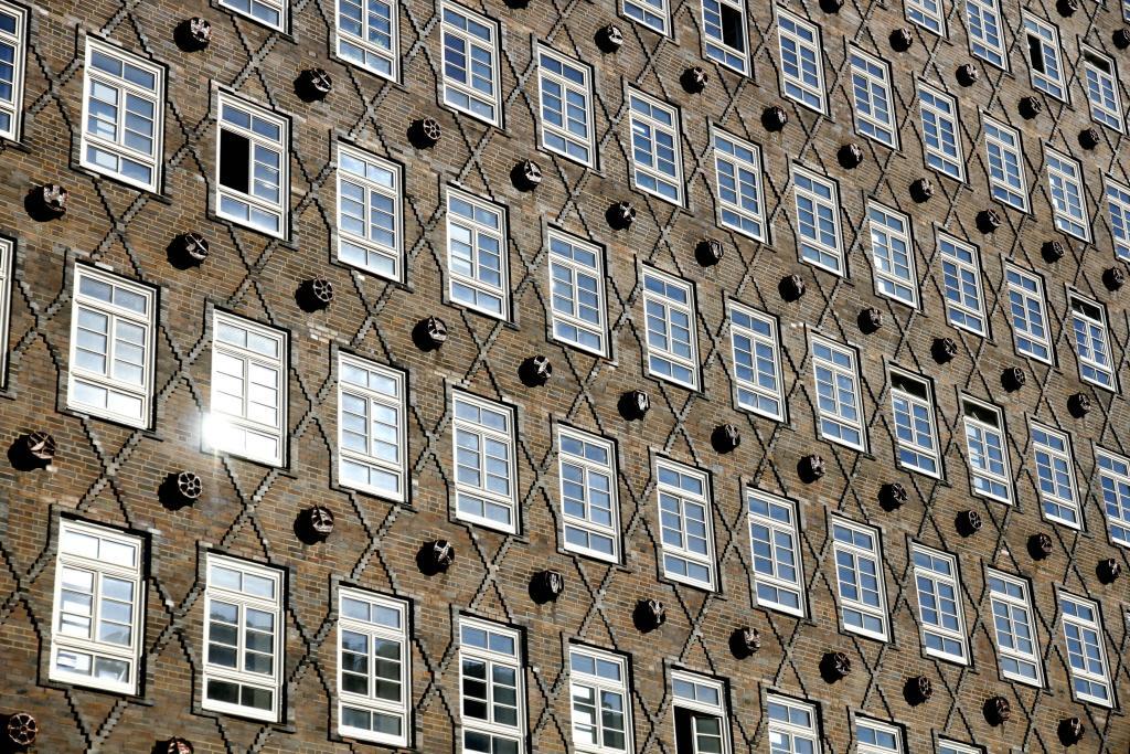 fassade sprinkenhof hamburg architektur fotografie by abendfarben tom koehler