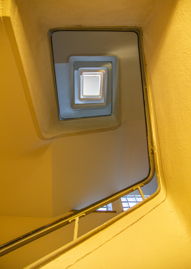 kontorhaus-neustadt-treppe-by-abendfarben