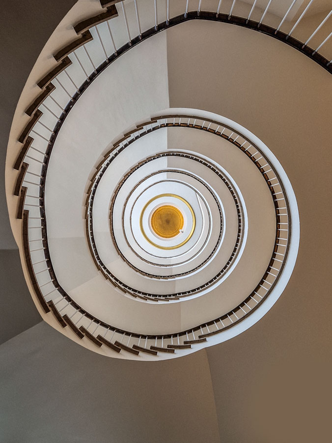 kontorhaus-rathaus-strasse-auge-by-abendfarben