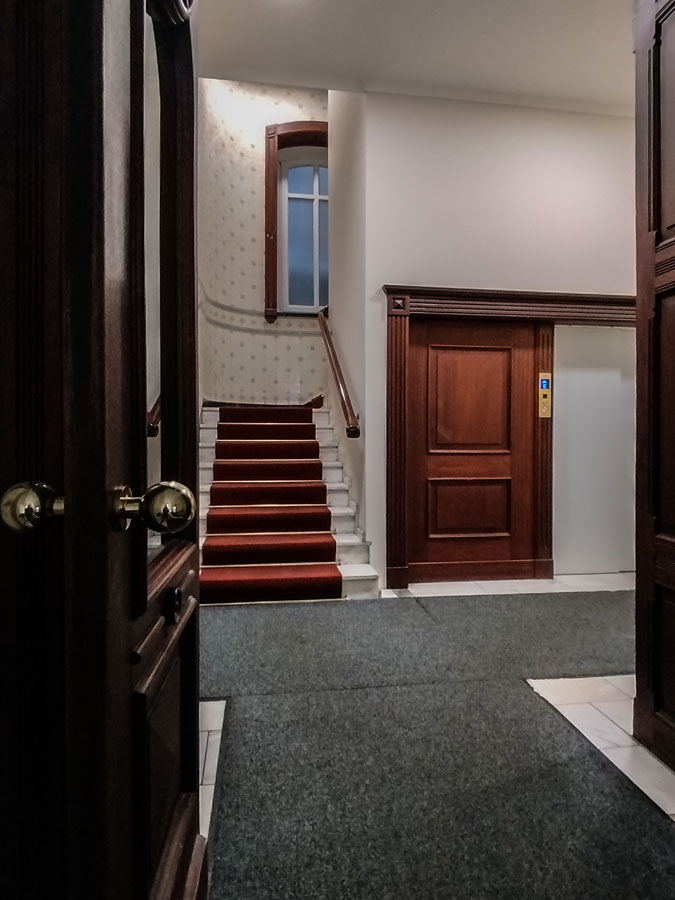kontorhaus-kleinejohannisstrasse-hamburg-by-abendfarben