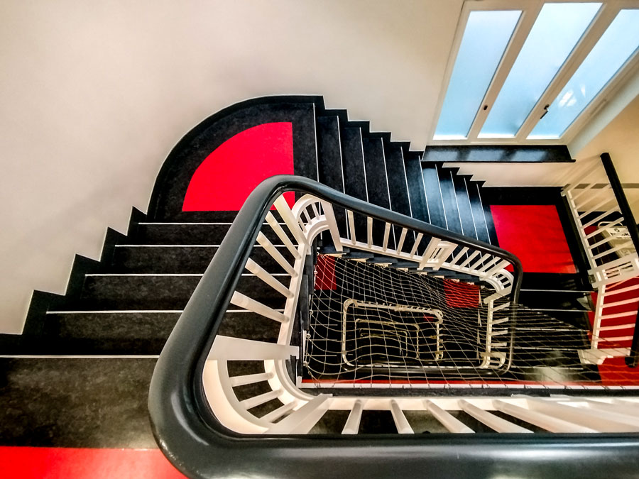 kontorhaus-katharinenbruecke-treppe-by-abendfarben