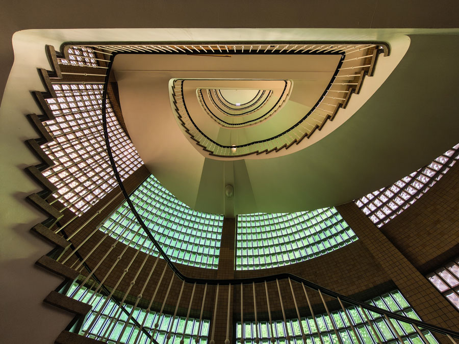 kurt-schumacher-haus-hamburg-treppenhaus-by-abendfarben