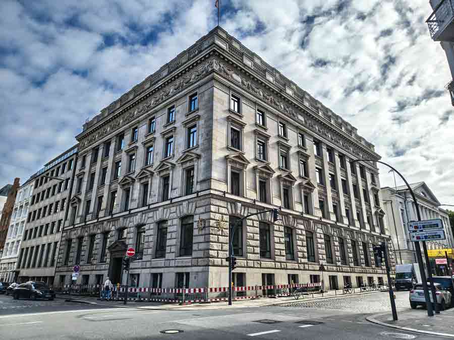 warburg-bank-hamburg-by-abendfarben